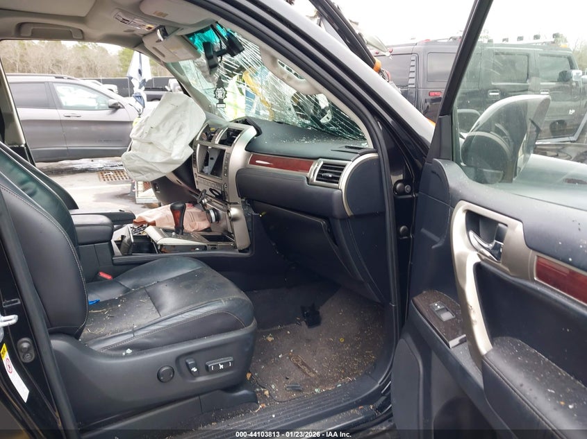 2010 Lexus Gx VIN JTJBM7FX9A5006956 IAAI salvage auction — LEFT SIDE, Salvage Non-Reb (South Carolina), sold $4,950 on 2026-07-08 (photo 5)