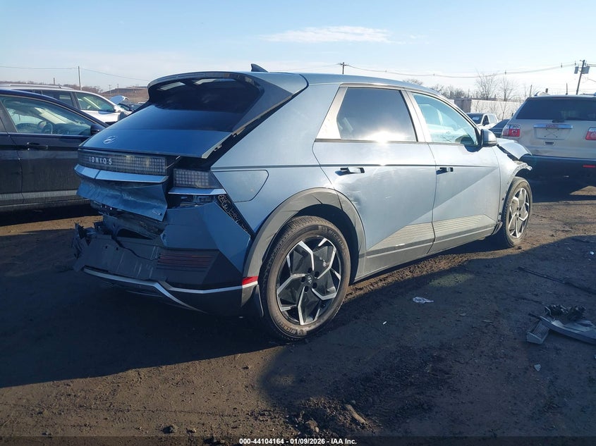 2022 Hyundai Ioniq 5 VIN KM8KNDAF2NU103744 IAAI salvage auction — FRONT & REAR, Salvage (New Jersey), sold $3,825 on 2026-07-06 (photo 4)