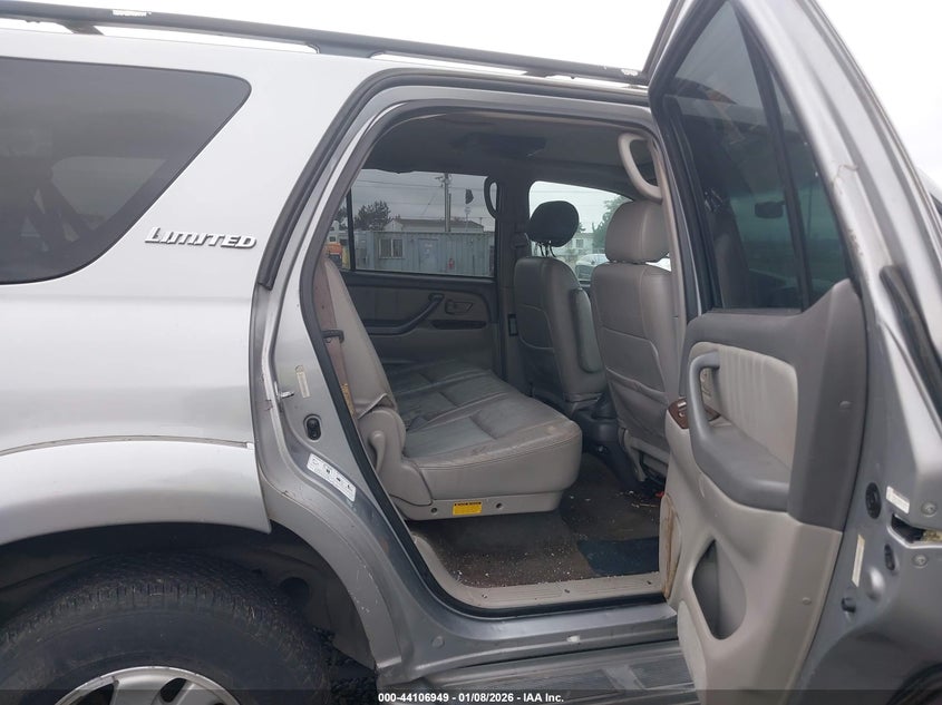2002 Toyota Sequoia VIN 5TDZT38A82S088261 IAAI salvage auction — NORMAL WEAR, Lien Papers (Oregon), sold $25 on 2026-07-29 (photo 8)
