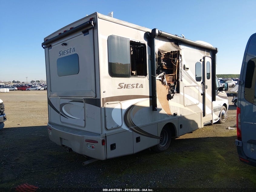 2015 Mercedes-benz Sprinter VIN WDAPF4CC9F9609332 IAAI salvage auction — Burn Interior, Certificate Of Destruction (Florida), sold $1,050 on 2026-07-29 (photo 4)