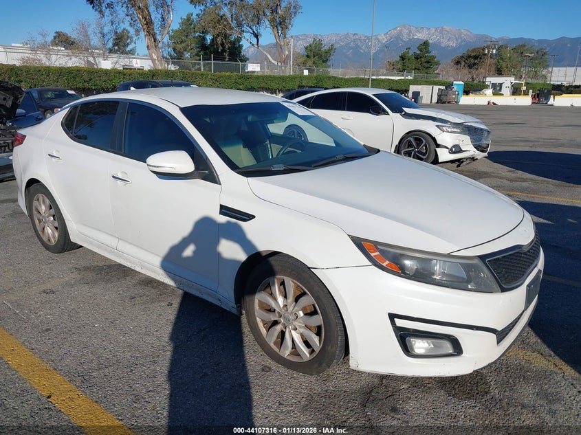 2015 Kia Optima VIN 5XXGM4A79FG416237 IAAI salvage auction — LEFT SIDE, Salvage Title, sold $675 on 2026-07-18 (photo 1)