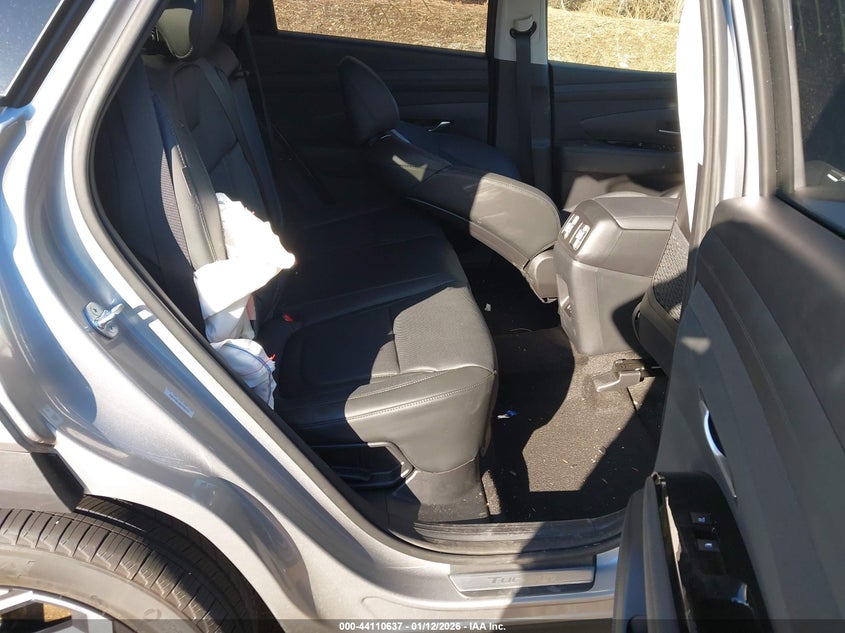 2025 Hyundai Tucson hybrid VIN KM8JEDD19SU393777 IAAI salvage auction — FRONT END, Salvage (Indiana), sold $8,100 on 2026-07-15 (photo 8)