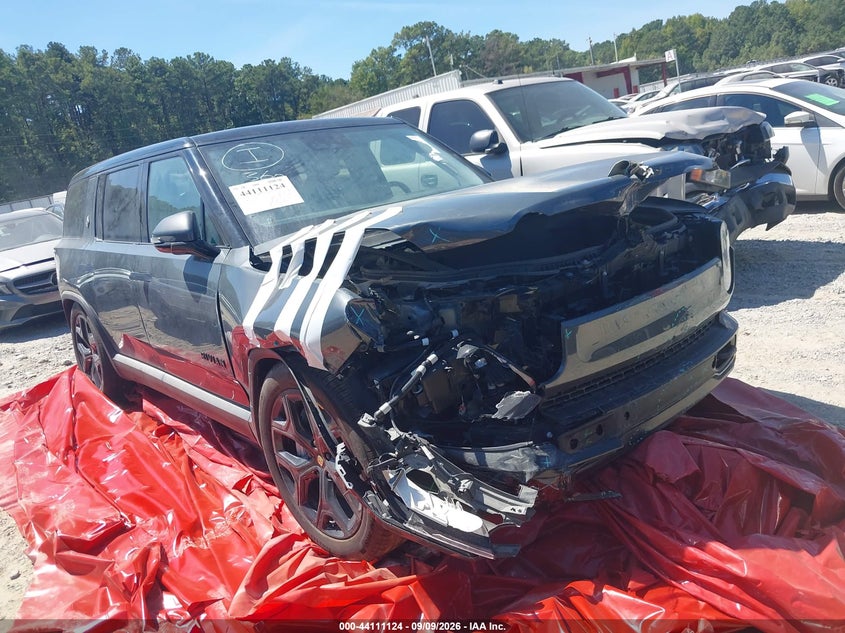 2025 Rivian R1s VIN 7PDSGBBA0SN060364 IAAI salvage auction — FRONT END, Salvage (Georgia), sold $19,600 on 2026-09-24 (photo 1)