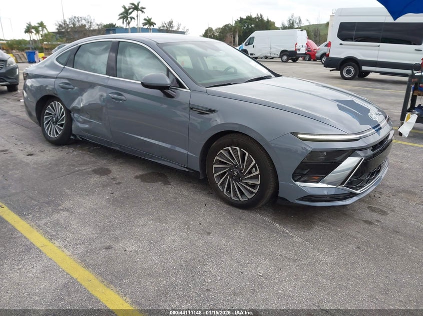 2025 Hyundai Sonata hybrid VIN KMHL34JJ5SA124888 IAAI salvage auction — SIDE, Other, sold $9,000 on 2026-07-30 (photo 1)