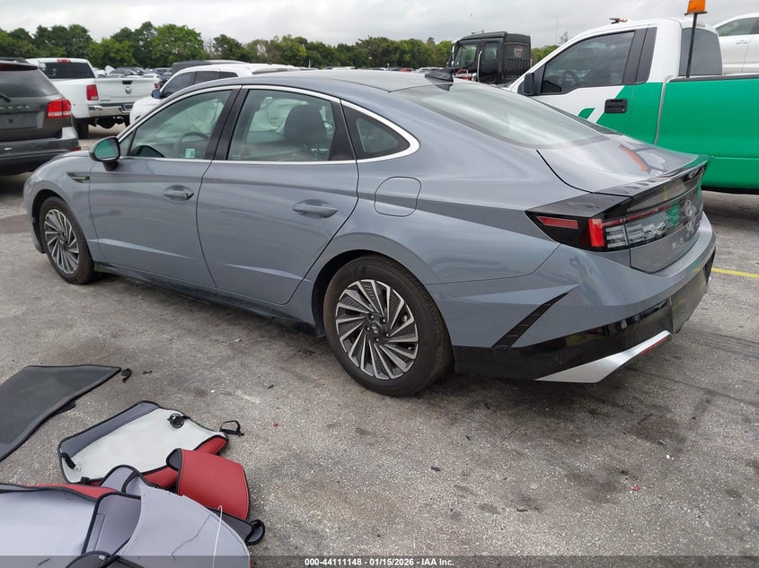 2025 Hyundai Sonata hybrid VIN KMHL34JJ5SA124888 IAAI salvage auction — SIDE, Other, sold $9,000 on 2026-07-30 (photo 3)