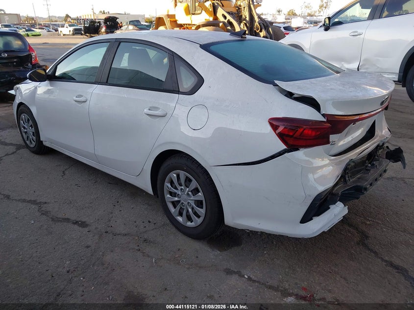 2021 Kia Forte VIN 3KPF24AD1ME369301 IAAI salvage auction — FRONT & REAR, Salvage Title, sold $2,150 on 2026-07-25 (photo 3)