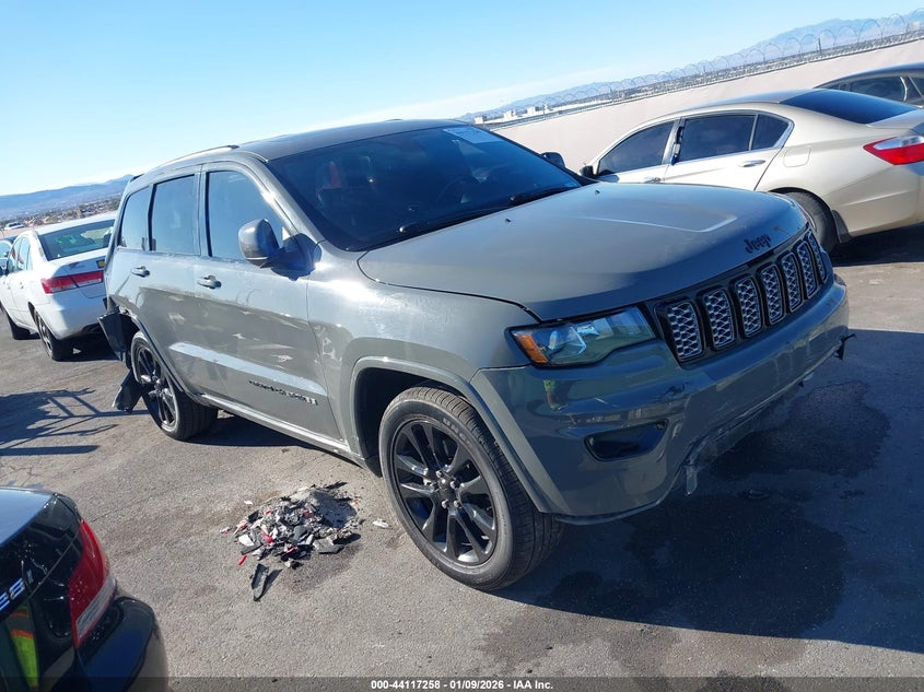 2019 Jeep Grand cherokee VIN 1C4RJFAG2KC798313 IAAI salvage auction — FRONT & REAR, Wait Title, sold $5,100 on 2026-07-24 (photo 1)