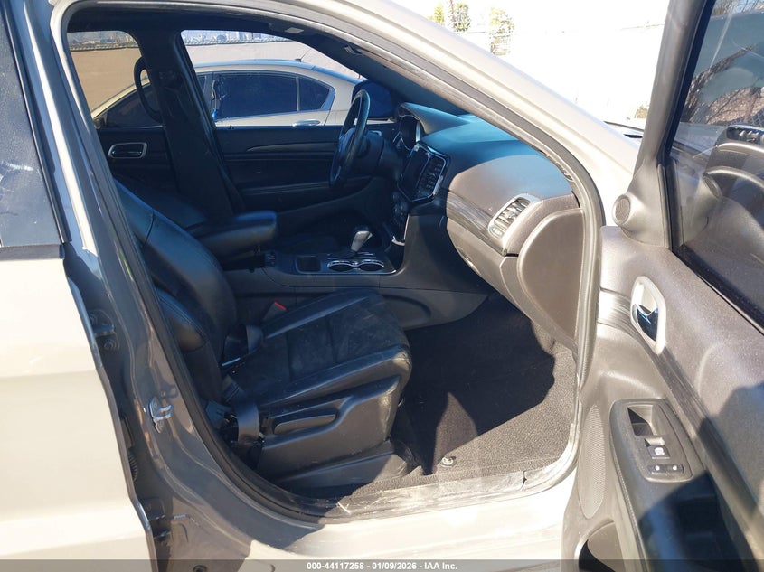 2019 Jeep Grand cherokee VIN 1C4RJFAG2KC798313 IAAI salvage auction — FRONT & REAR, Wait Title, sold $5,100 on 2026-07-24 (photo 5)