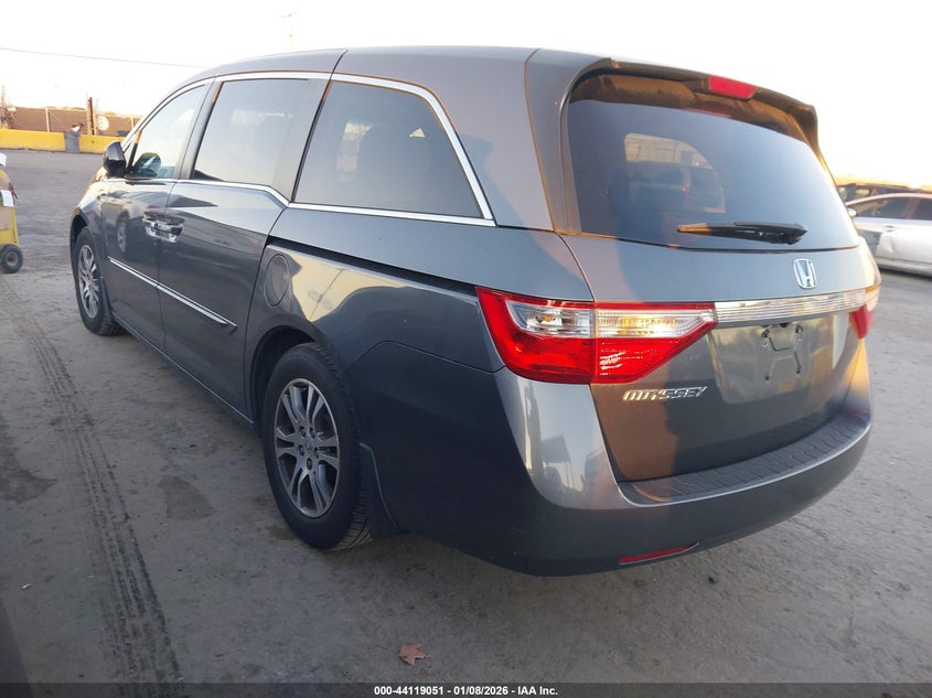 2012 Honda Odyssey VIN 5FNRL5H69CB100530 IAAI salvage auction — REAR END, Salvage Title, sold $3,200 on 2026-07-09 (photo 3)