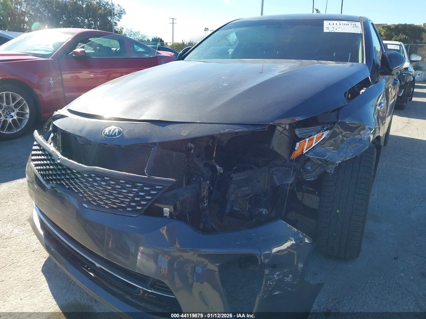2018 Kia Optima VIN 5XXGT4L3XJG251093 IAAI salvage auction — FRONT END, Salvage (California), sold $1,250 on 2026-07-09 (photo 6)