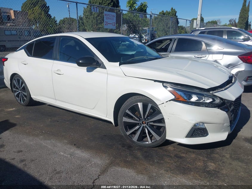 2020 Nissan Altima VIN 1N4BL4CV3LC221759 IAAI salvage auction — FRONT END, Salvage Title, sold $2,550 on 2026-07-09 (photo 1)