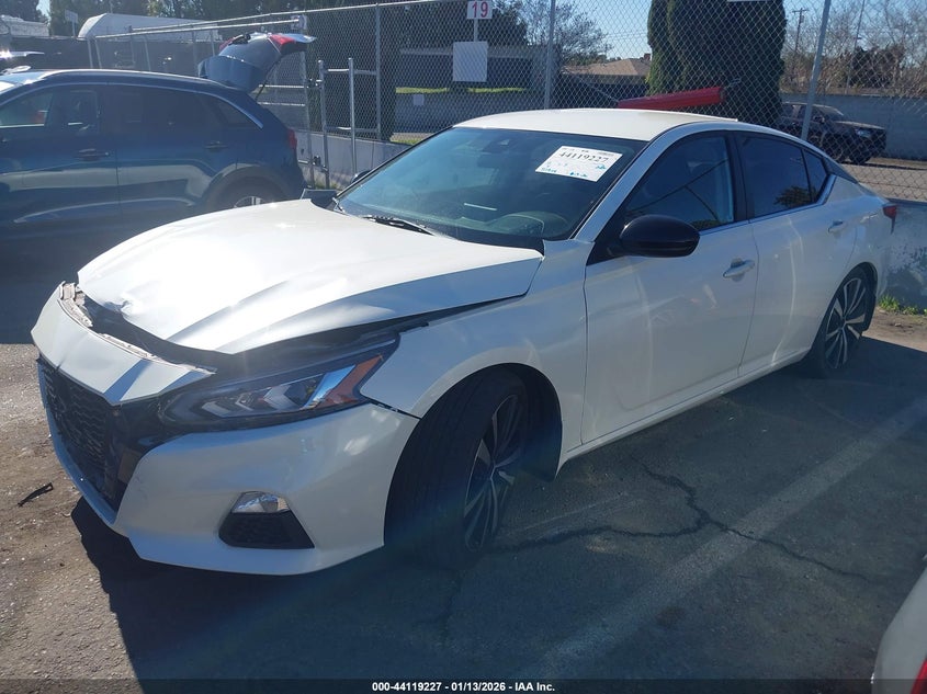 2020 Nissan Altima VIN 1N4BL4CV3LC221759 IAAI salvage auction — FRONT END, Salvage Title, sold $2,550 on 2026-07-09 (photo 2)