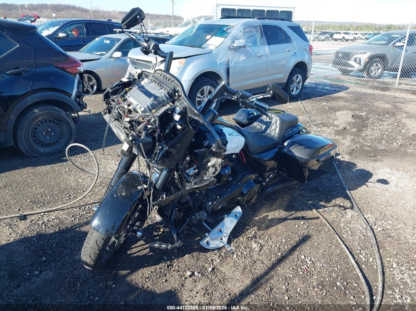 2018 Harley-davidson Road glide VIN 1HD1KTC39JB619044 IAAI salvage auction — FRONT END, Salvage Title, sold $3,450 on 2026-07-28 (photo 2)