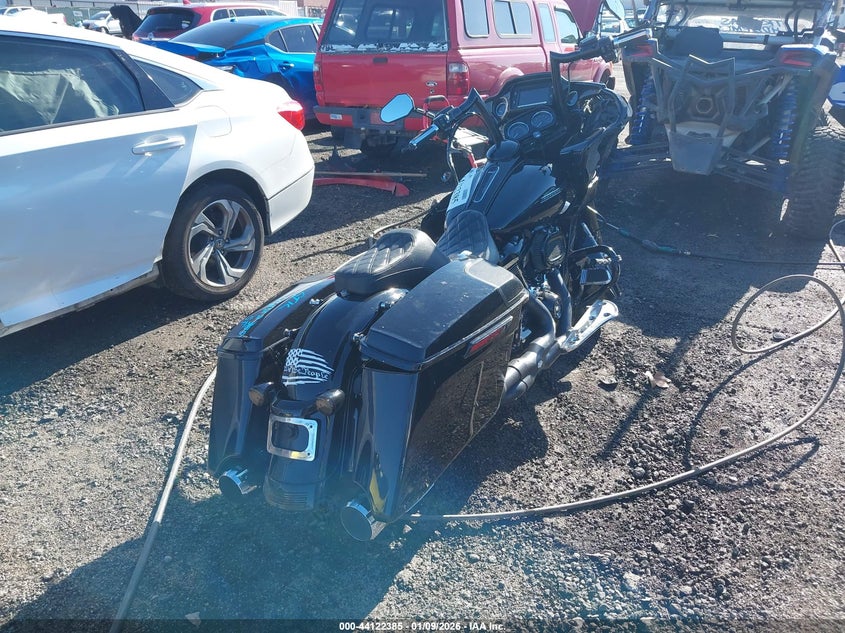 2018 Harley-davidson Road glide VIN 1HD1KTC39JB619044 IAAI salvage auction — FRONT END, Salvage Title, sold $3,450 on 2026-07-28 (photo 4)