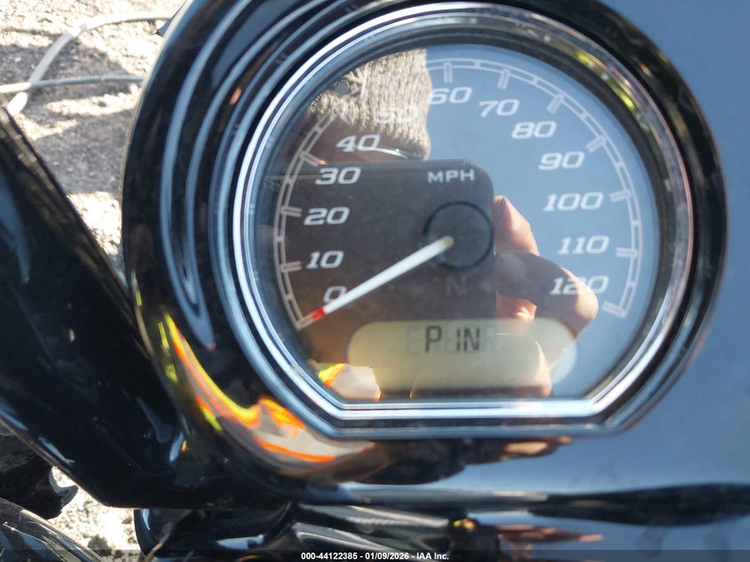 2018 Harley-davidson Road glide VIN 1HD1KTC39JB619044 IAAI salvage auction — FRONT END, Salvage Title, sold $3,450 on 2026-07-28 (photo 7)