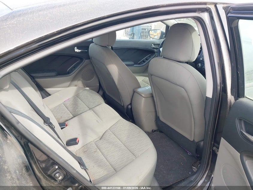 2016 Kia Forte VIN KNAFK4A67G5593350 IAAI salvage auction — FRONT END, Salvage (Texas), sold $400 on 2026-07-15 (photo 8)