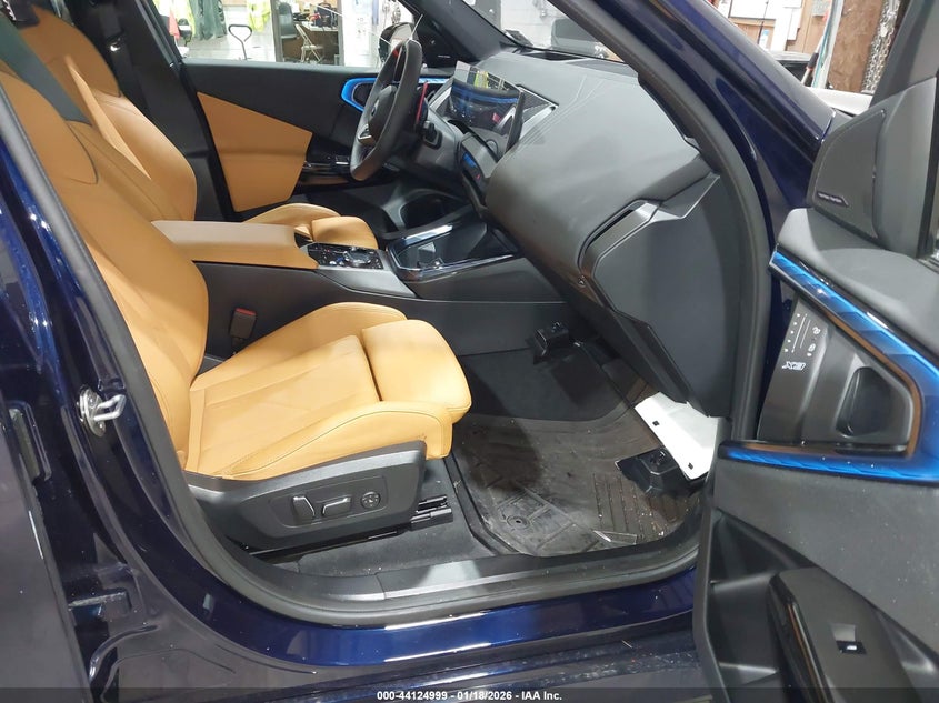 2025 BMW X3 VIN 5UX73GP00S9097279 IAAI salvage auction — LEFT & RIGHT, Salvage Title, sold $31,500 on 2026-07-06 (photo 5)