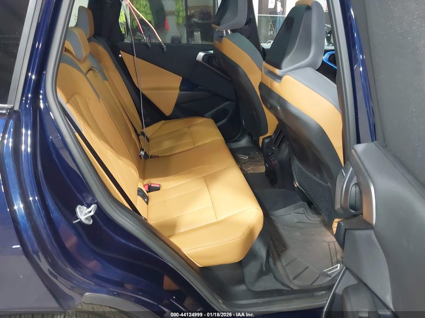 2025 BMW X3 VIN 5UX73GP00S9097279 IAAI salvage auction — LEFT & RIGHT, Salvage Title, sold $31,500 on 2026-07-06 (photo 8)