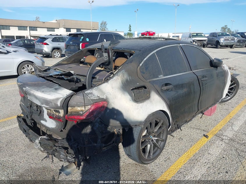 2019 BMW 3 series VIN WBA5R1C54KAK09227 IAAI salvage auction — TOTAL BURN, Non-Repairable (California), sold $300 on 2026-08-11 (photo 4)