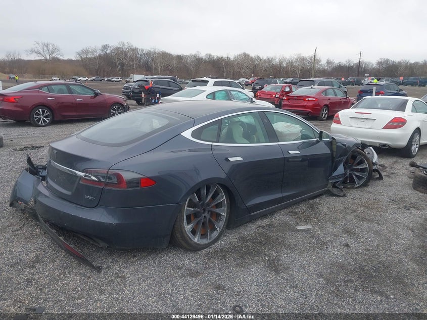2018 Tesla Model s VIN 5YJSA1E23JF256724 IAAI salvage auction — ALL OVER, Salvage Title, sold $1,350 on 2026-07-27 (photo 4)