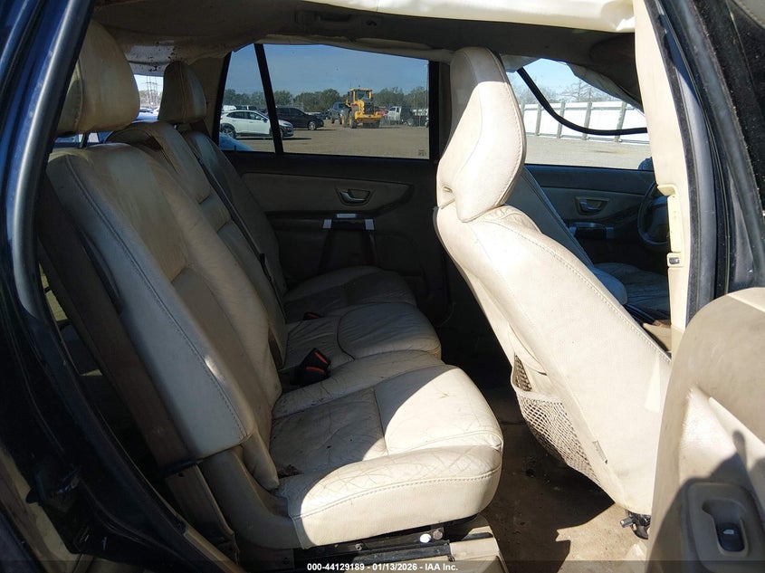 2011 Volvo Xc90 VIN YV4952CYXB1602811 IAAI salvage auction — ROLLOVER, Salvage (Louisiana), sold $50 on 2026-08-05 (photo 8)