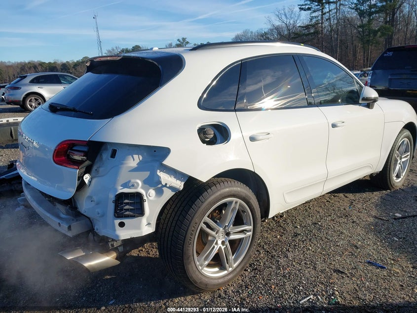 2017 Porsche Macan VIN WP1AB2A54HLB13186 IAAI salvage auction — REAR END, Clear (Georgia), sold $8,400 on 2026-08-26 (photo 4)
