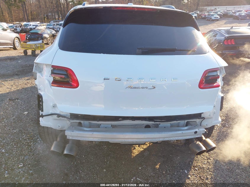 2017 Porsche Macan VIN WP1AB2A54HLB13186 IAAI salvage auction — REAR END, Clear (Georgia), sold $8,400 on 2026-08-26 (photo 6)