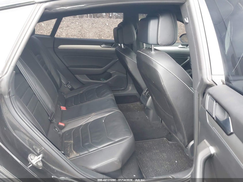 2020 Volkswagen Arteon VIN WVWHR7AN7LE015968 IAAI salvage auction — RIGHT FRONT, Salvage (Indiana), sold $4,000 on 2026-07-23 (photo 8)