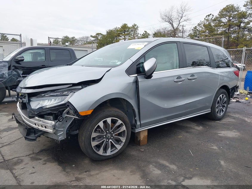 2025 Honda Odyssey VIN 5FNRL6H84SB028075 IAAI salvage auction — FRONT & REAR, Salvage Title, sold $4,550 on 2026-10-13 (photo 2)
