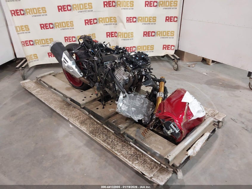 2025 Suzuki Gsx-r VIN JS1DM11H5S7100678 IAAI salvage auction — ALL OVER, Bill Of Sale (Georgia), sold $325 on 2026-07-29 (photo 1)