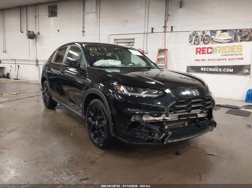 2025 Honda Hr-v VIN 3CZRZ2H58SM775701 IAAI salvage auction — FRONT END, Salvage Title, sold $6,250 on 2026-07-20 (photo 1)