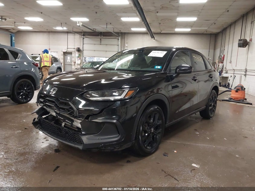 2025 Honda Hr-v VIN 3CZRZ2H58SM775701 IAAI salvage auction — FRONT END, Salvage Title, sold $6,250 on 2026-07-20 (photo 2)