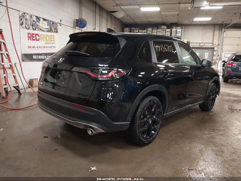 2025 Honda Hr-v VIN 3CZRZ2H58SM775701 IAAI salvage auction — FRONT END, Salvage Title, sold $6,250 on 2026-07-20 (photo 4)