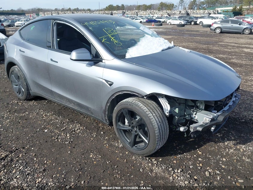 2026 Tesla Model y VIN 7SAYGDEE0TA479326 IAAI salvage auction — FRONT END, Salvage Title, sold $25,525 on 2026-07-16 (photo 1)