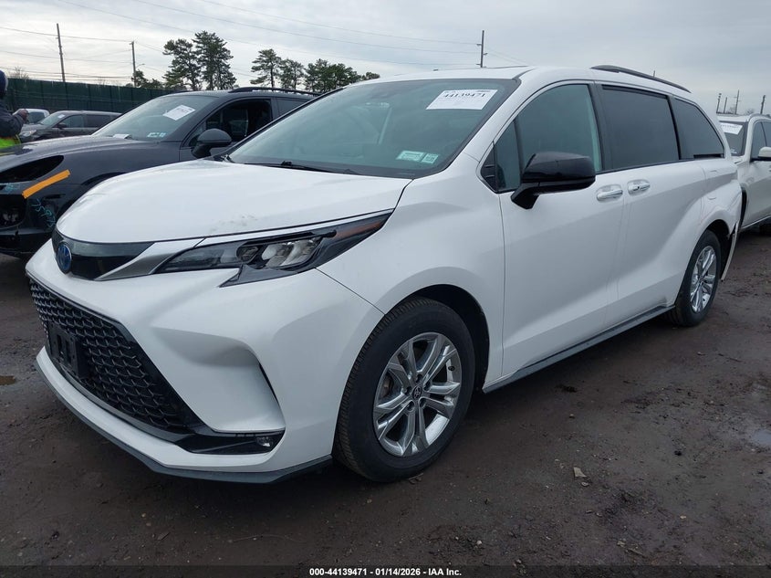 2022 Toyota Sienna VIN 5TDDSKFC4NS050607 IAAI salvage auction — REAR END, Other, sold $15,100 on 2026-07-21 (photo 2)