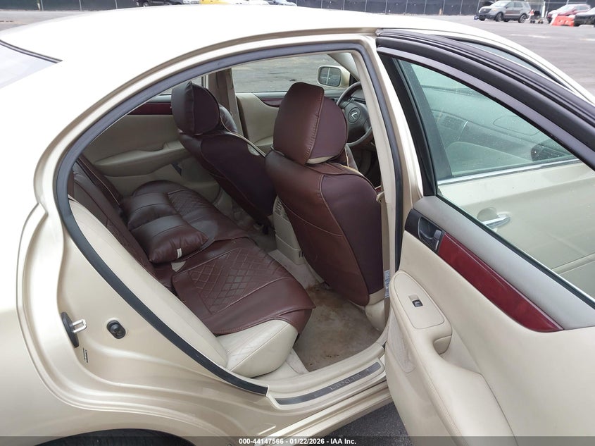 2003 Lexus ES VIN JTHBF30G330132193 IAAI salvage auction — RIGHT FRONT, Salvage (Idaho), sold $325 on 2026-07-08 (photo 8)