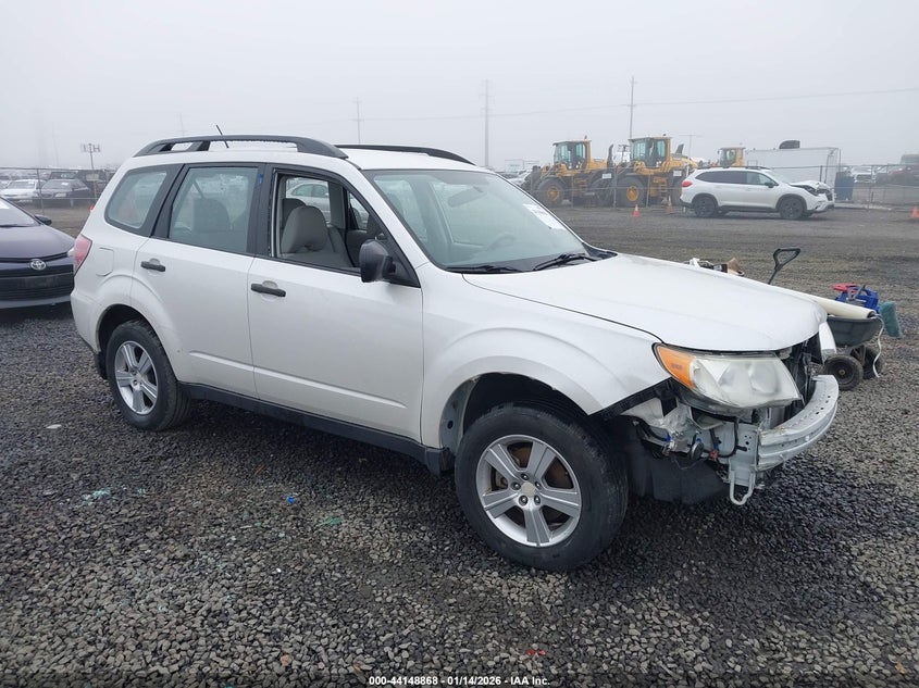 2011 Subaru Forester VIN JF2SHABC4BH757844 IAAI salvage auction — FRONT END, Salvage (Oregon), sold $2,800 on 2026-07-31 (photo 1)