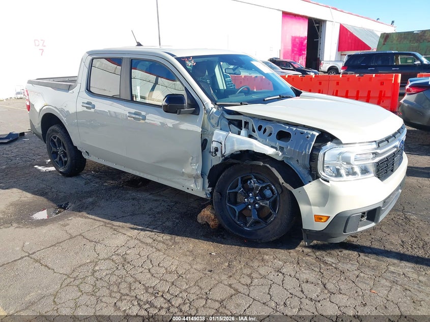 2024 Ford Maverick VIN 3FTTW8S90RRB30511 IAAI salvage auction — RIGHT SIDE, Salvage Title, sold $12,900 on 2026-07-30 (photo 1)
