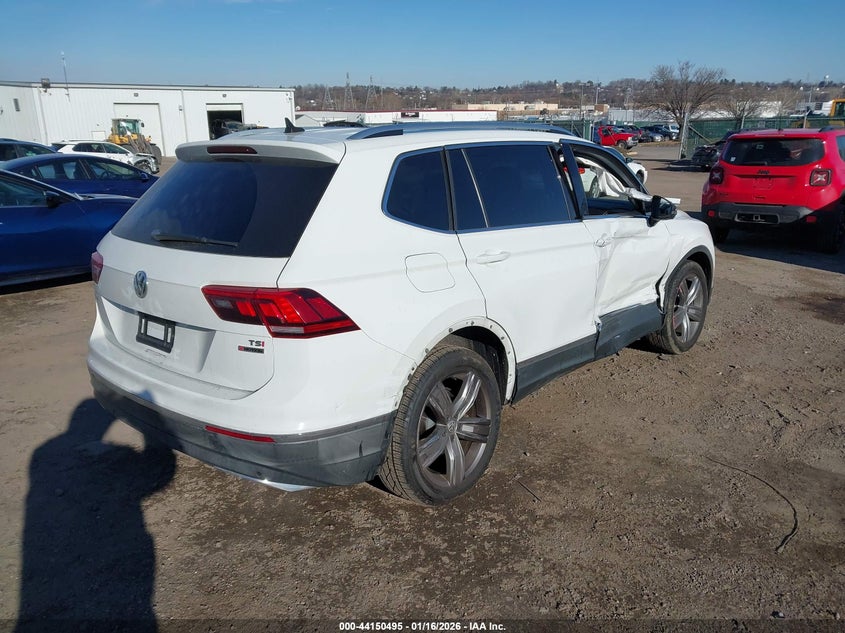 2018 Volkswagen Tiguan VIN 3VV4B7AX5JM181239 IAAI salvage auction — RIGHT SIDE, Salvage Title, sold $5,200 on 2026-07-18 (photo 4)