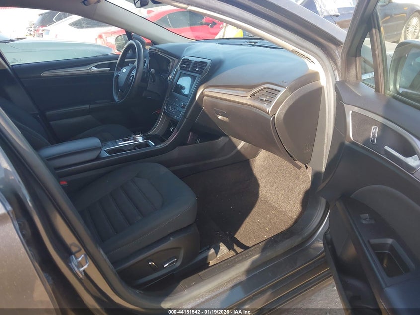 2019 Ford Fusion VIN 3FA6P0HD5KR177701 IAAI salvage auction — REAR END, Salvage (California), sold $1,625 on 2026-07-09 (photo 5)