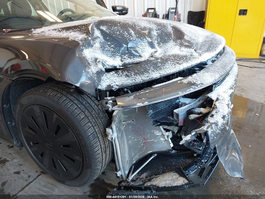 2026 Lucid Air VIN 50EA1TEA3TA027384 IAAI salvage auction — RIGHT FRONT, Other, sold $14,300 on 2026-07-16 (photo 6)
