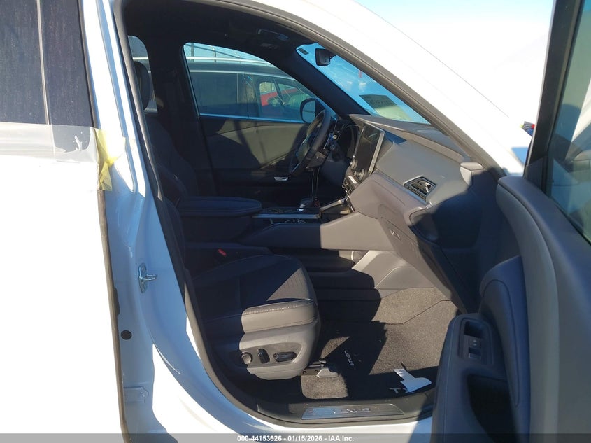 2024 Lexus Tx VIN 5TDAAAB66RS018778 IAAI salvage auction — REAR END, Salvage Title, sold $38,825 on 2026-09-01 (photo 5)