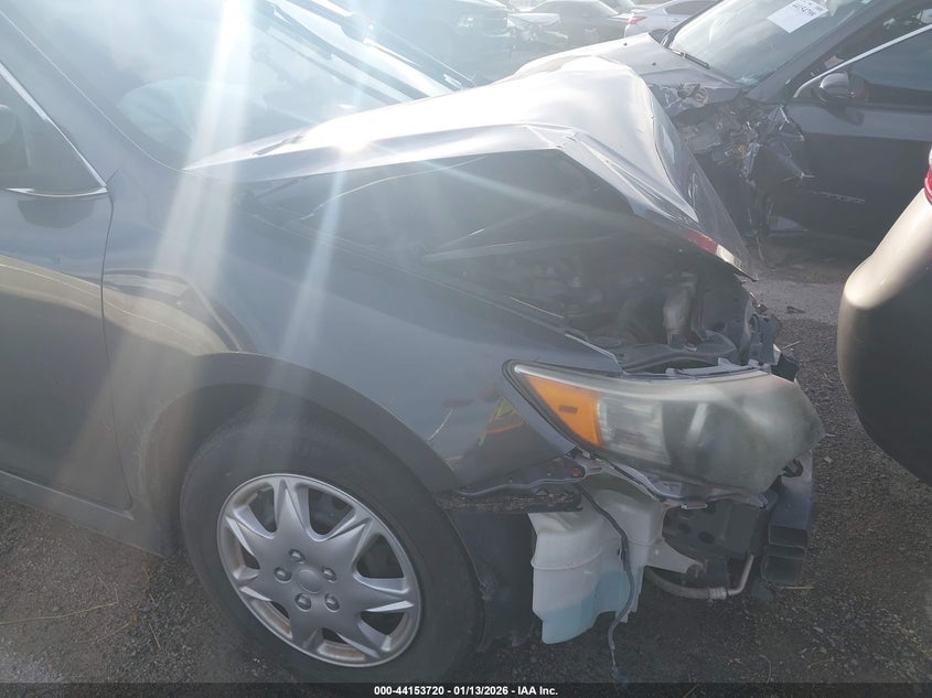 2014 Toyota Camry VIN 4T1BF1FK5EU347910 IAAI salvage auction — BIO HAZARD, Junk (Oklahoma), sold $575 on 2026-07-21 (photo 6)
