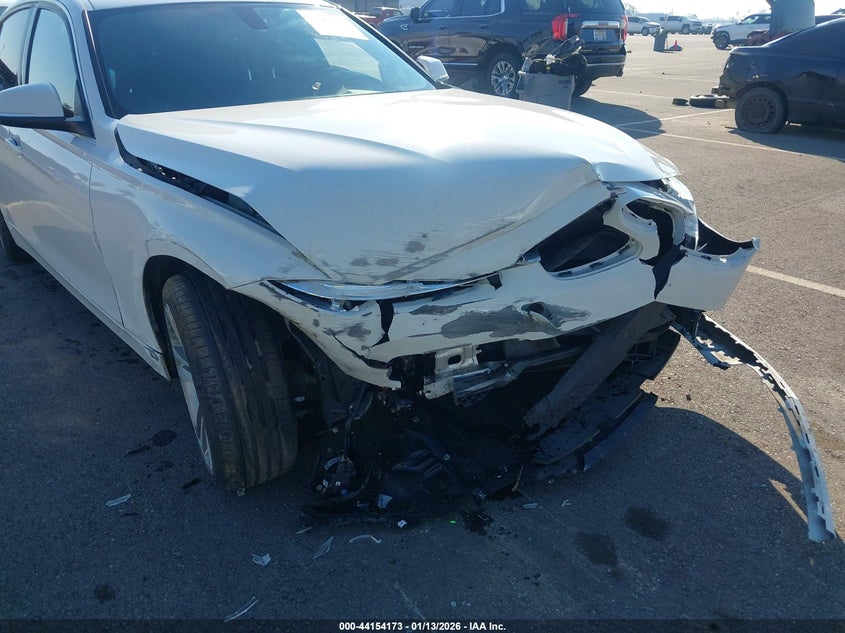 2018 BMW 3er VIN WBA8B9C53JEE83321 IAAI salvage auction — FRONT END, Salvage (California), sold $1,975 on 2026-07-21 (photo 6)