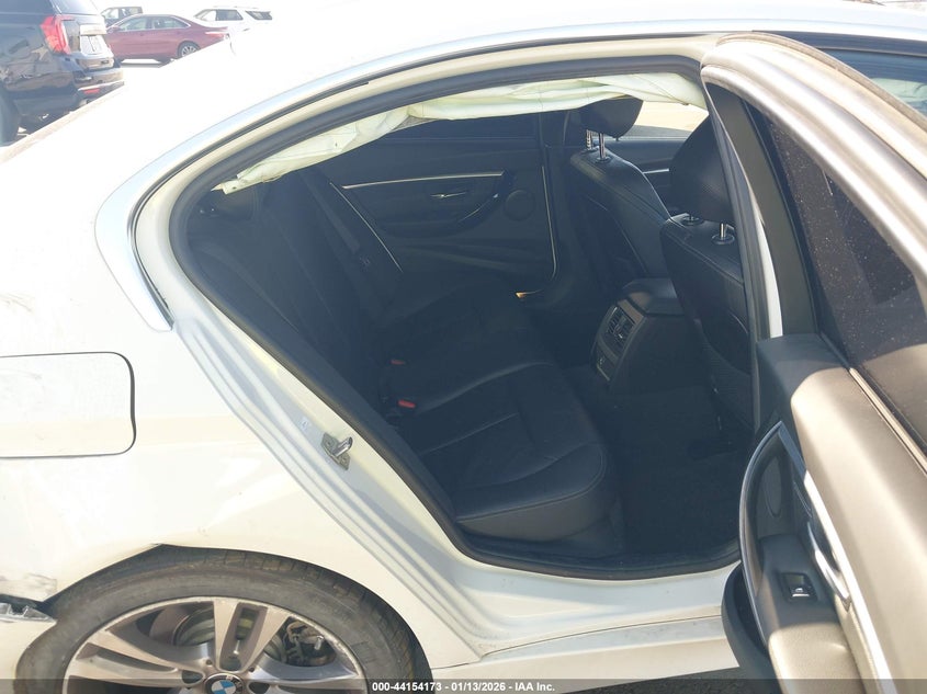 2018 BMW 3er VIN WBA8B9C53JEE83321 IAAI salvage auction — FRONT END, Salvage (California), sold $1,975 on 2026-07-21 (photo 8)