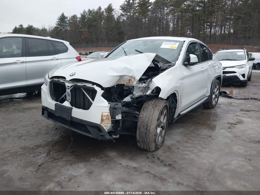 2022 BMW X4 VIN 5UX33DT0XN9M44284 IAAI salvage auction — LEFT FRONT, Salvage (Massachusetts), sold $8,500 on 2026-07-31 (photo 2)