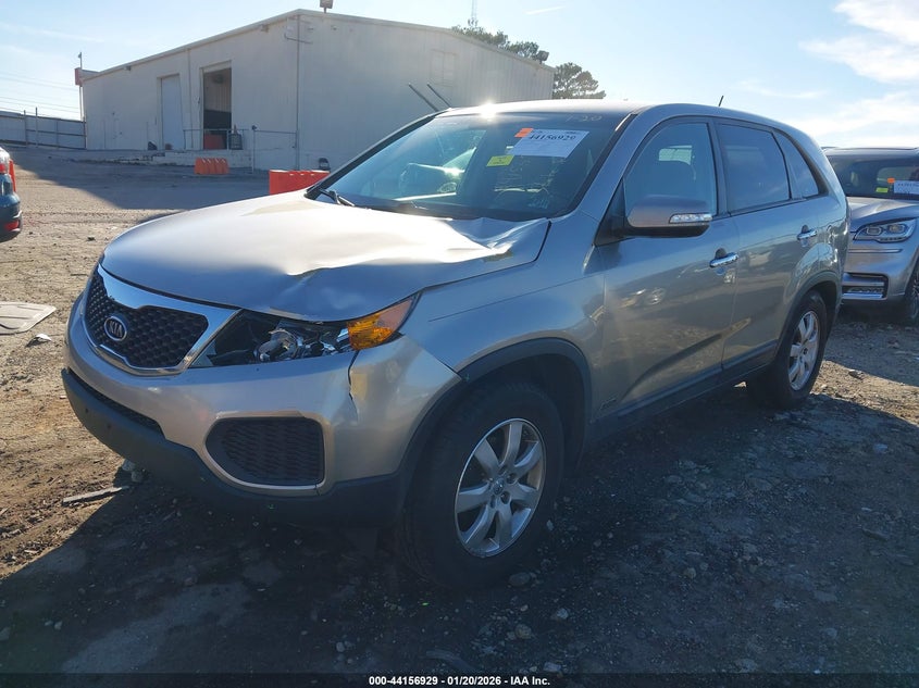 2013 Kia Sorento VIN 5XYKTDA6XDG399137 IAAI salvage auction — LEFT FRONT, Salvage (Georgia), sold $1,050 on 2026-07-29 (photo 2)
