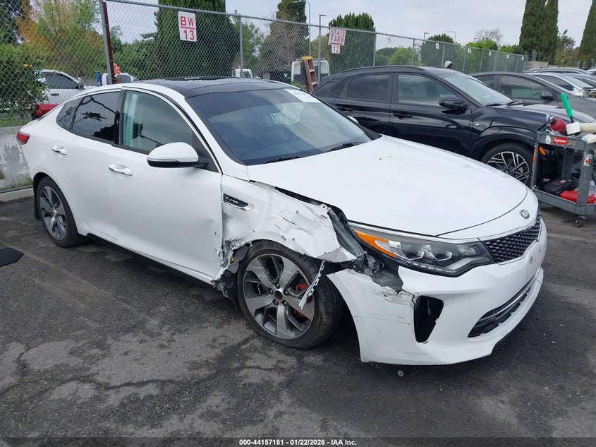 2018 Kia Optima VIN 5XXGW4L2XJG207187 IAAI salvage auction — REAR END, Salvage Title, sold $3,200 on 2026-07-10 (photo 1)