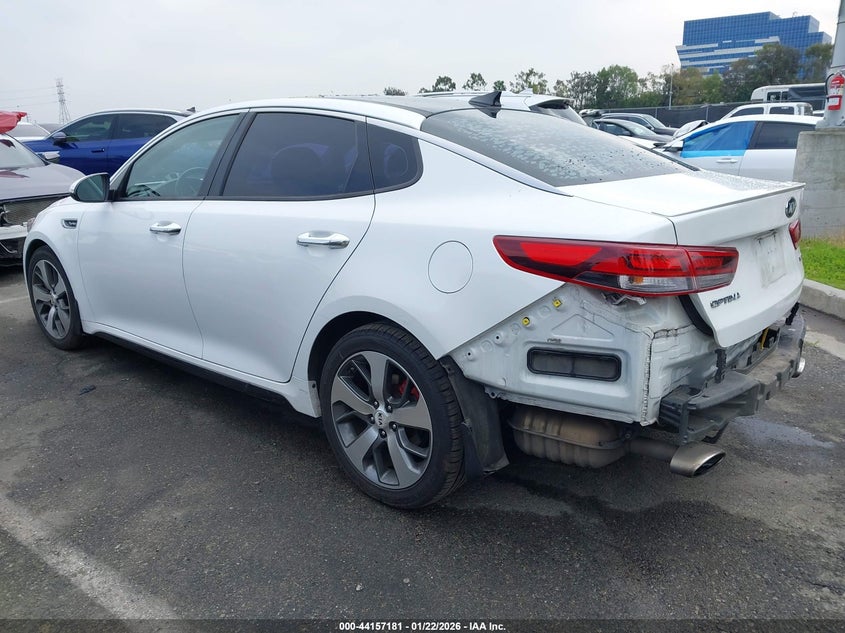 2018 Kia Optima VIN 5XXGW4L2XJG207187 IAAI salvage auction — REAR END, Salvage Title, sold $3,200 on 2026-07-10 (photo 3)
