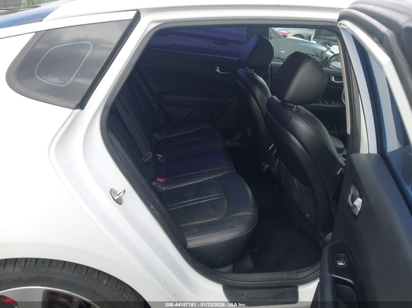 2018 Kia Optima VIN 5XXGW4L2XJG207187 IAAI salvage auction — REAR END, Salvage Title, sold $3,200 on 2026-07-10 (photo 8)